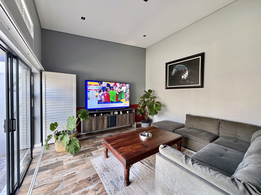 3 Bedroom Property for Sale in Sandown Western Cape